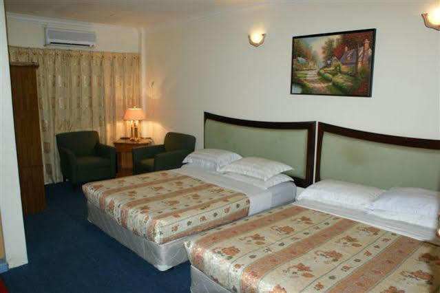 แองโซกาโฮเต็ลเทลัคอินแทน Hotel เตลุคอินทัน ภายนอก รูปภาพ