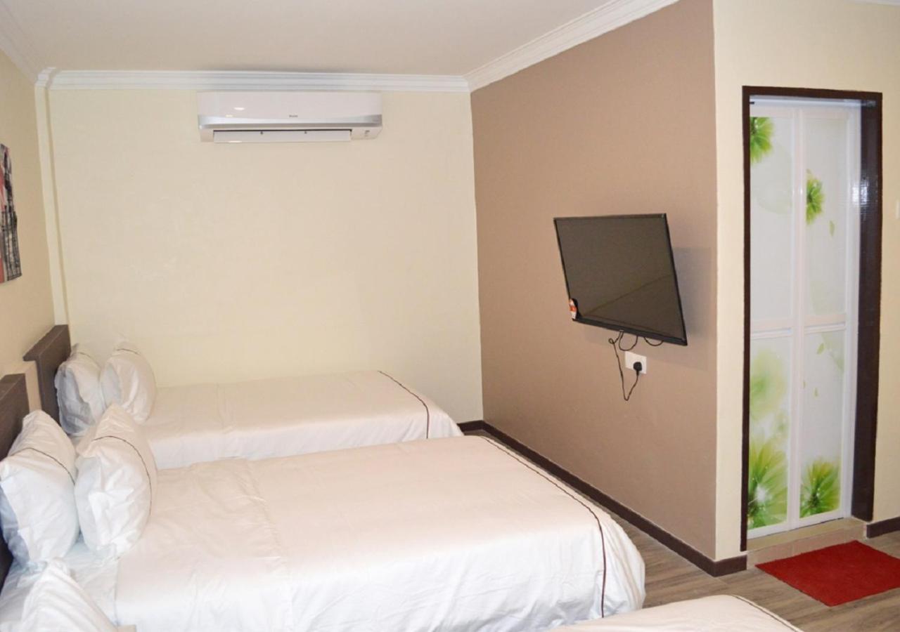 แองโซกาโฮเต็ลเทลัคอินแทน Hotel เตลุคอินทัน ภายนอก รูปภาพ