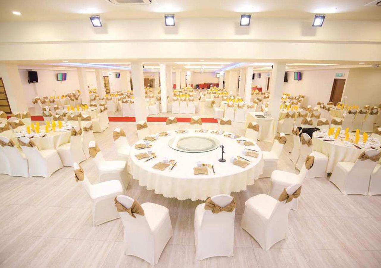 แองโซกาโฮเต็ลเทลัคอินแทน Hotel เตลุคอินทัน ภายนอก รูปภาพ